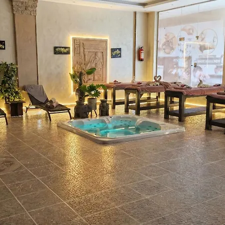 Royal Regency Club-3